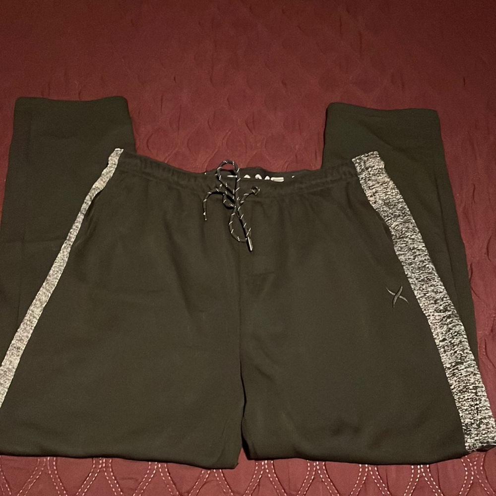 NWOT— GAME TIME X — 2X black joggers, with gray stripe down leg